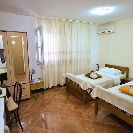 Nada Konukevi 3*
