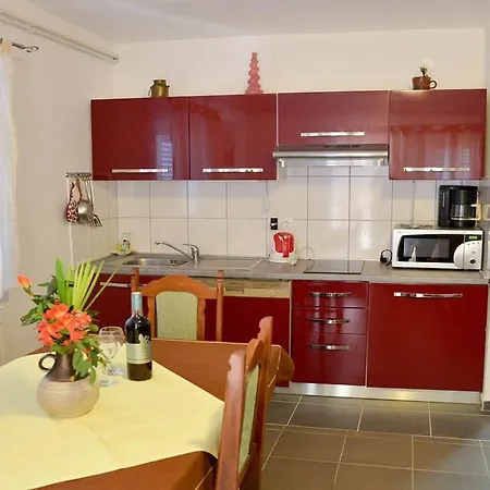 Nada Guest house 3*