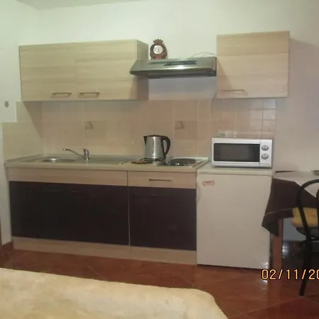 Nada Guest house