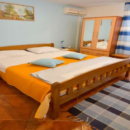 Nada Guest house