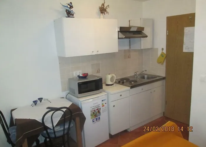 ゲストハウス Nada 3*